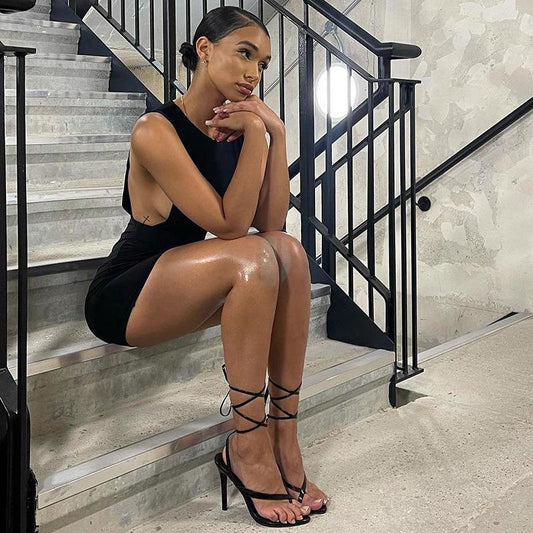 Girl With Hip-wrapped Ultra-short Dress