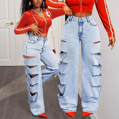 Fashionable Womens Casual Jeans Feature A Relaxed Fit